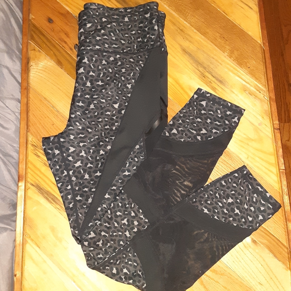 Fabletics Ultra Cool Leggings